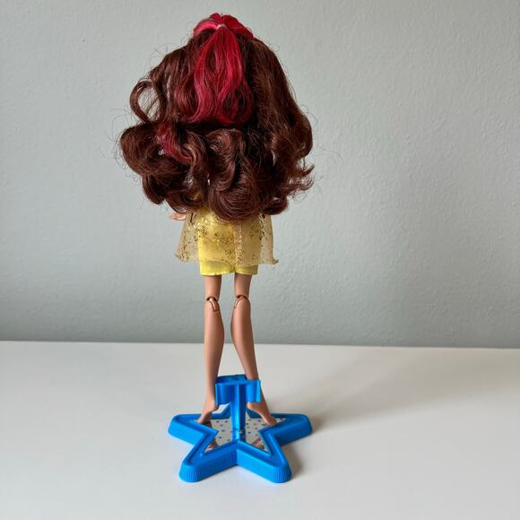 Mattel Ever After High Rosabella Beauty Doll Missing Right Hand - Picture 3 of 5